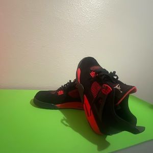 Jordan 4 Red Thunder
